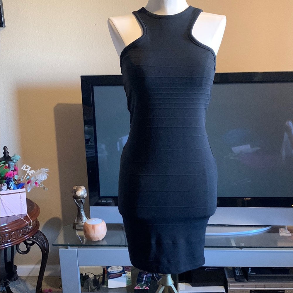 Bozzolo Elegant Black Sleeveless Dress